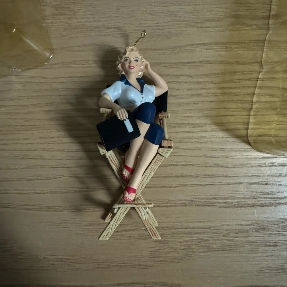 Carlton Cards 1999 Vintage Marilyn Monroe Hollywood Christmas Ornament